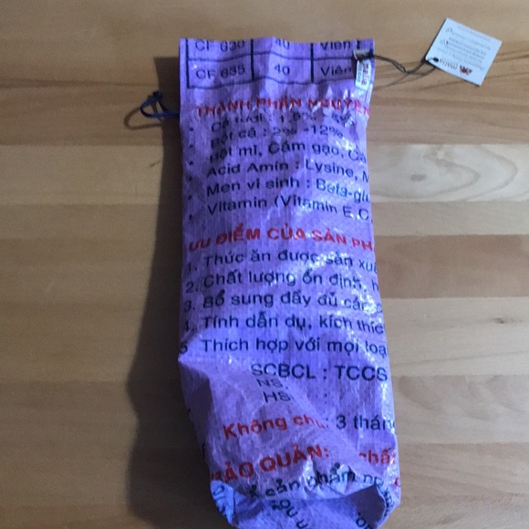 Fair Trade Handmade recycled feedback purple wine bottle holder - Picture 3 of 6